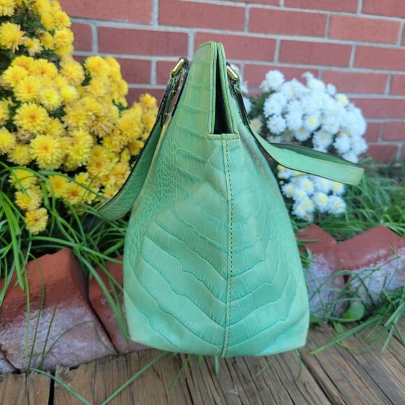 Kate Spade Green Faux Croc Embossed Leather Shoulder Bag | Style 14258 | Gold - Picture 2 of 12